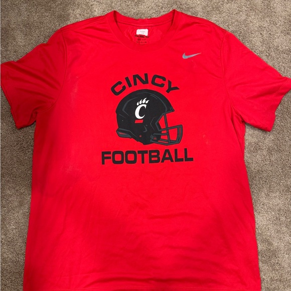 Nike Other - Nike Cincinnati Bearcats Team Issued Short Sleeve Dri-Fit Shirt Mens Size XL red